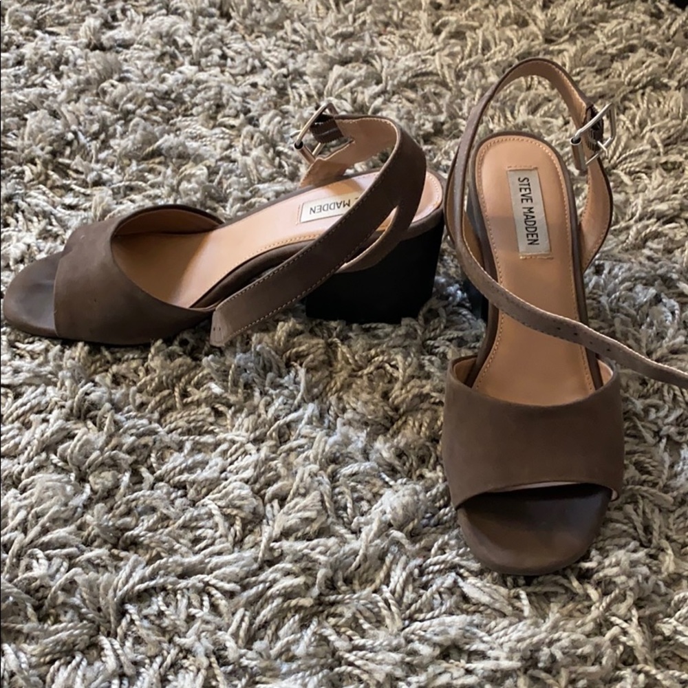 Steve Madden grey heels